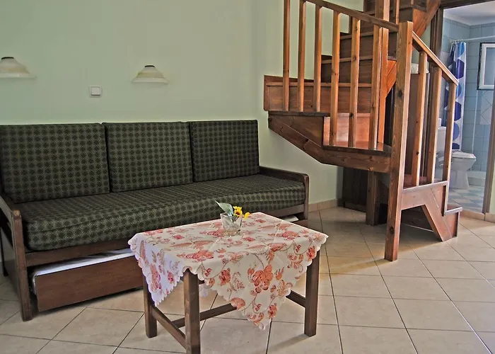 Lägenhetshotell Elizabeth 4*