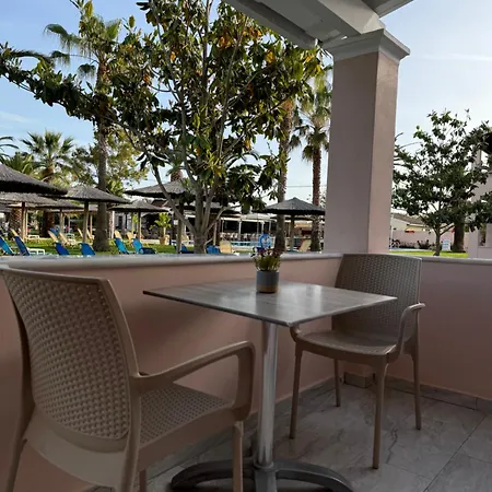 Elizabeth Aparthotel 2*