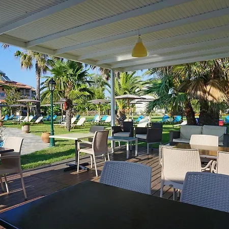 Elizabeth Apartahotel 4*